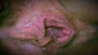 Mijn Sexy Dikke Natte Moeder Solo Mastubation Met Een Dildo