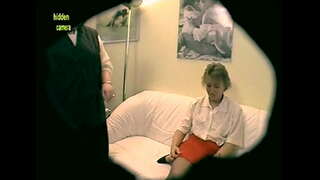 2 Мама лезбејка играју у анальную играчку! Заједница љубитеље.ККК 2 Мама лезбејка играју у анальную играчку! Заједница љубитеље.ККК