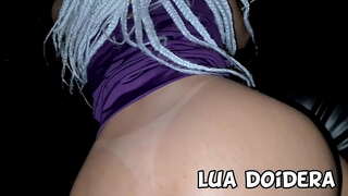 Novinha do Rio de Janeiro Lua Doidera no glory hole na festa de swing e fez hainbat gizonezko gozarem na punheta e boquete