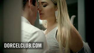 I pasionuar seks i mrekullueshëm gruaja e Mia Malkova