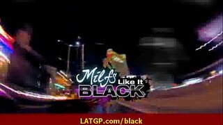 Hot MILF sexy passeios de grande pau preto 38